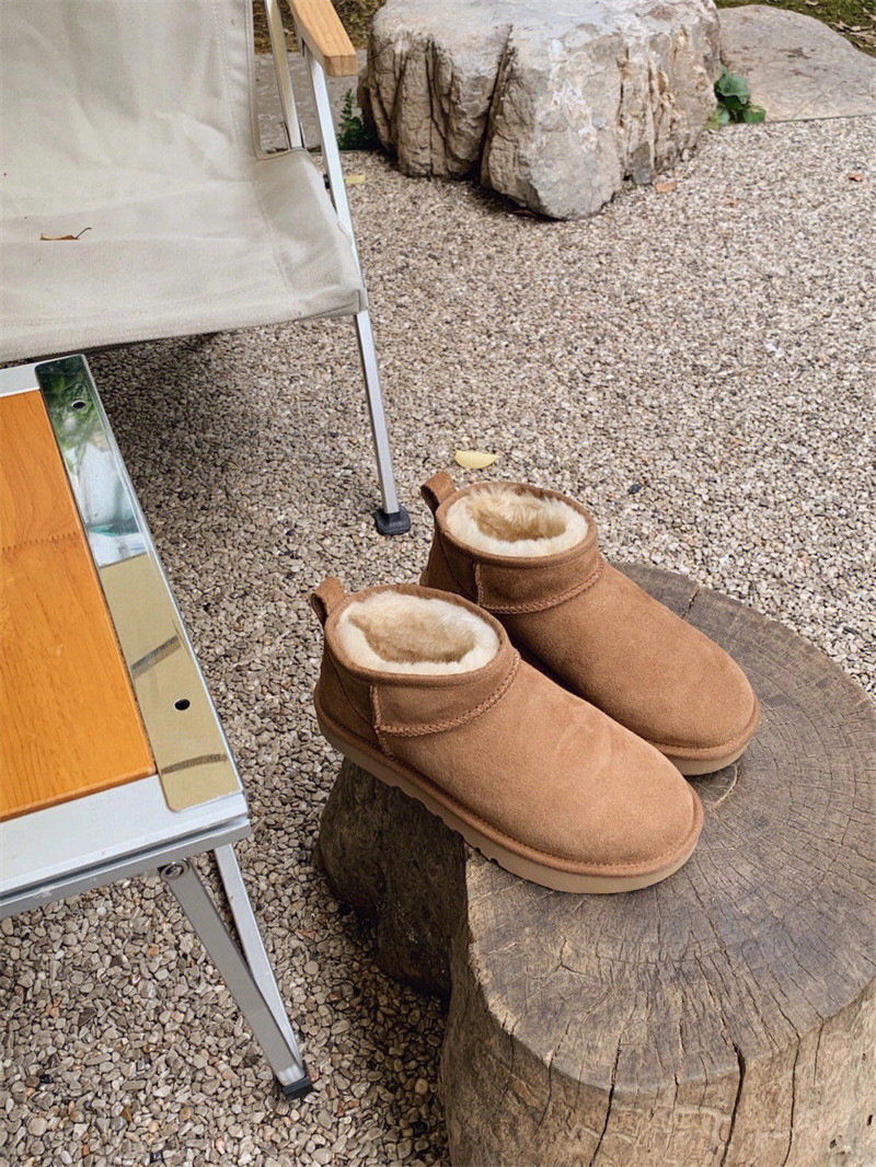 UGG1910 울트라미니 부츠